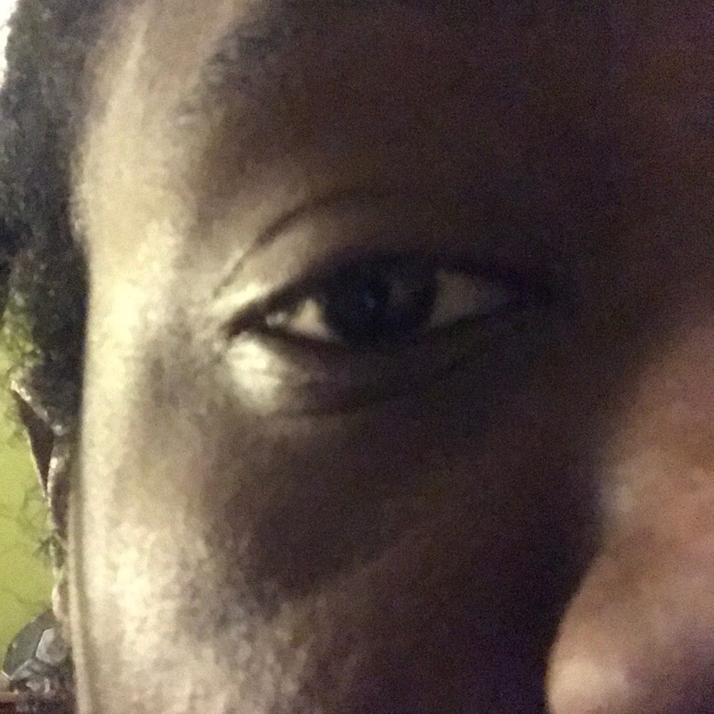 Meet your Posher, Reyo